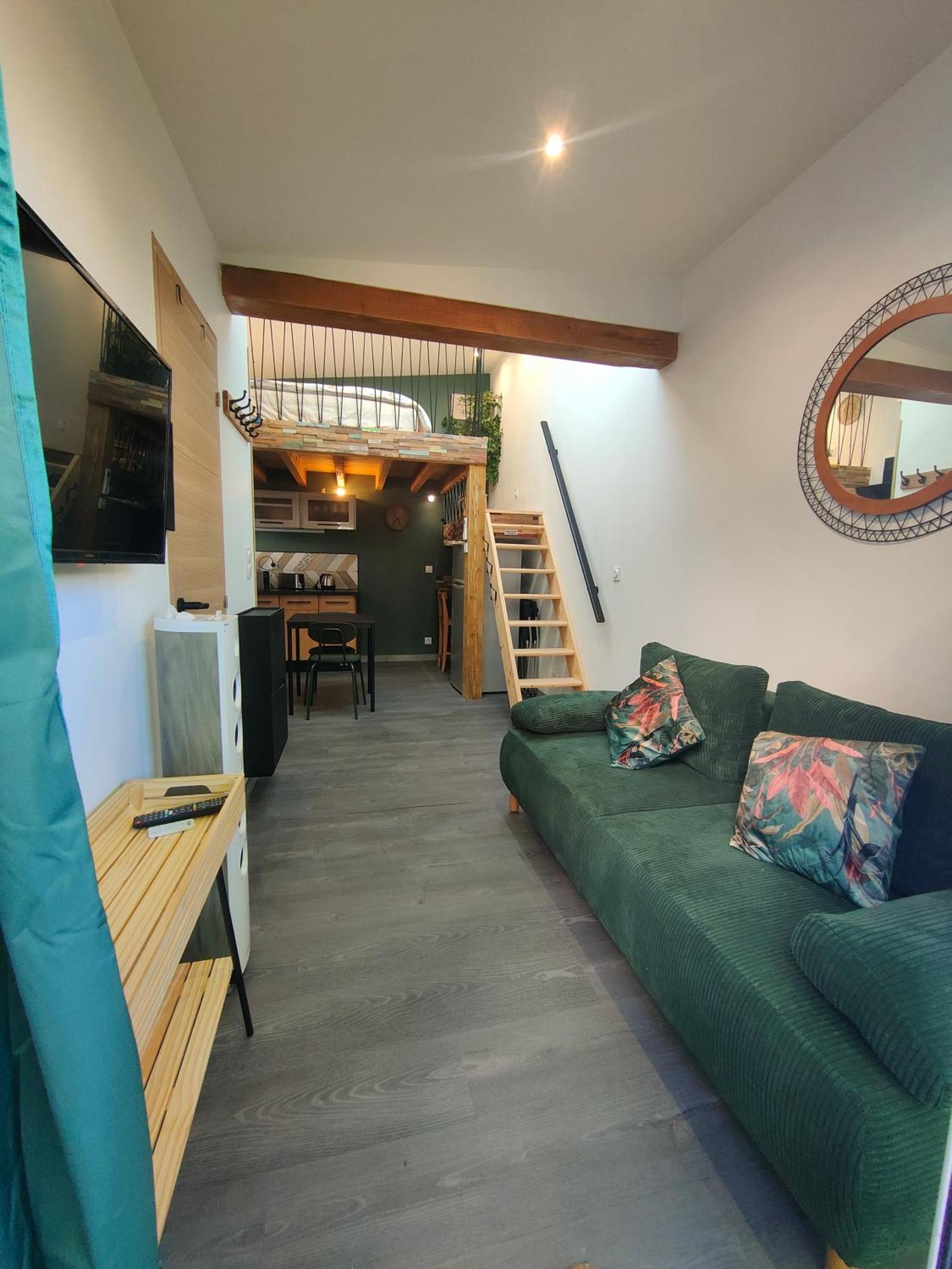 Tiny House Avec Jardin Et Acces Piscine Chauffee Villa Saint-Medard-en-Jalles Luaran gambar
